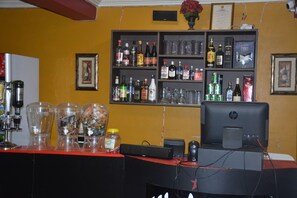 Restaurant - Home Away Suites (Amrahia)