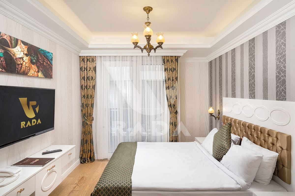 1 bedroom, in-room safe, laptop workspace, soundproofing