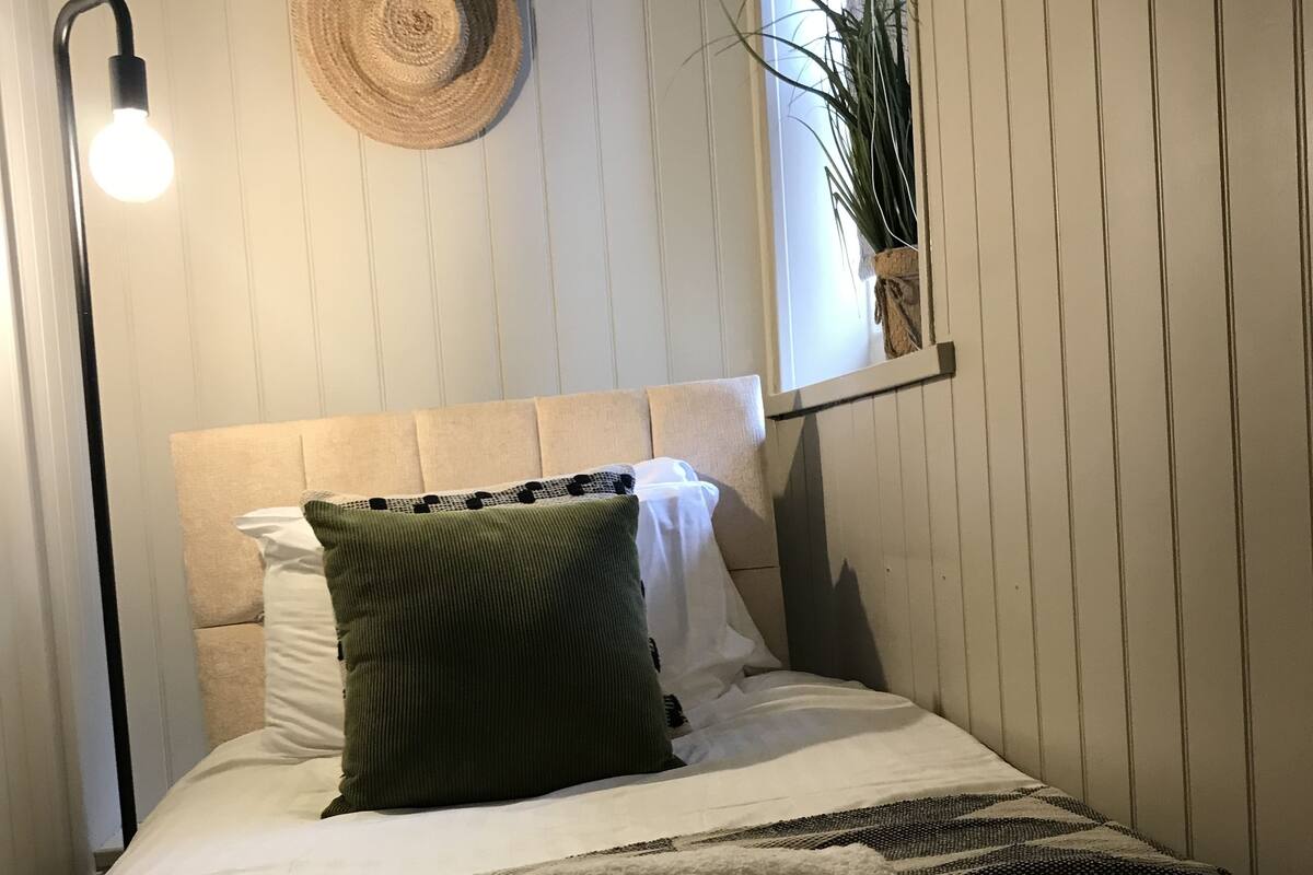 Standard-Zweibettzimmer | 1 Schlafzimmer, Zimmersafe, schallisolierte Zimmer, kostenloses WLAN