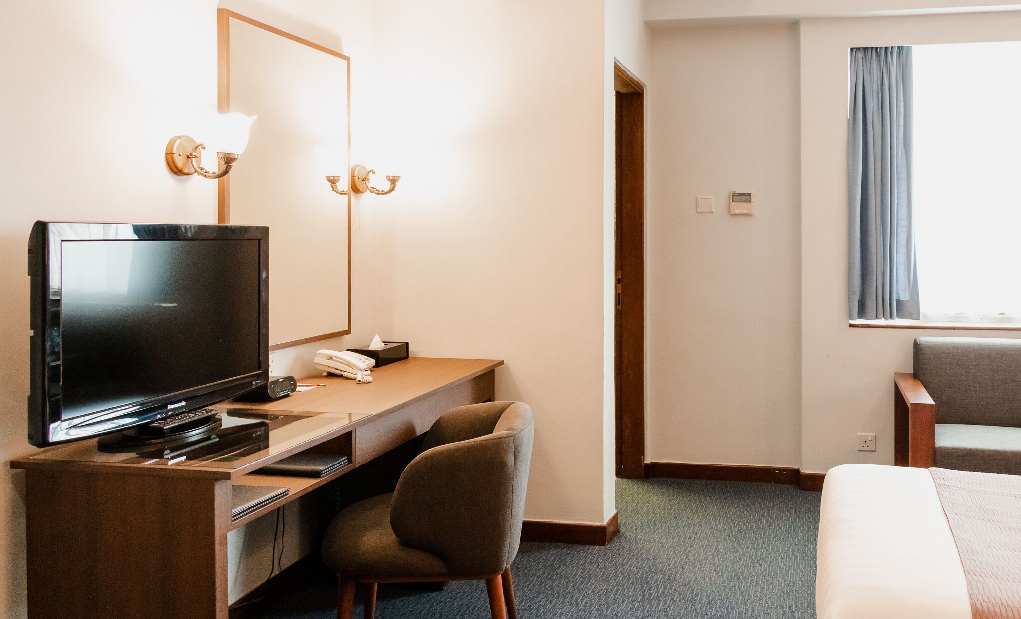 standard double or twin room | minibar, in-room safe, iron/ironing board, free wifi