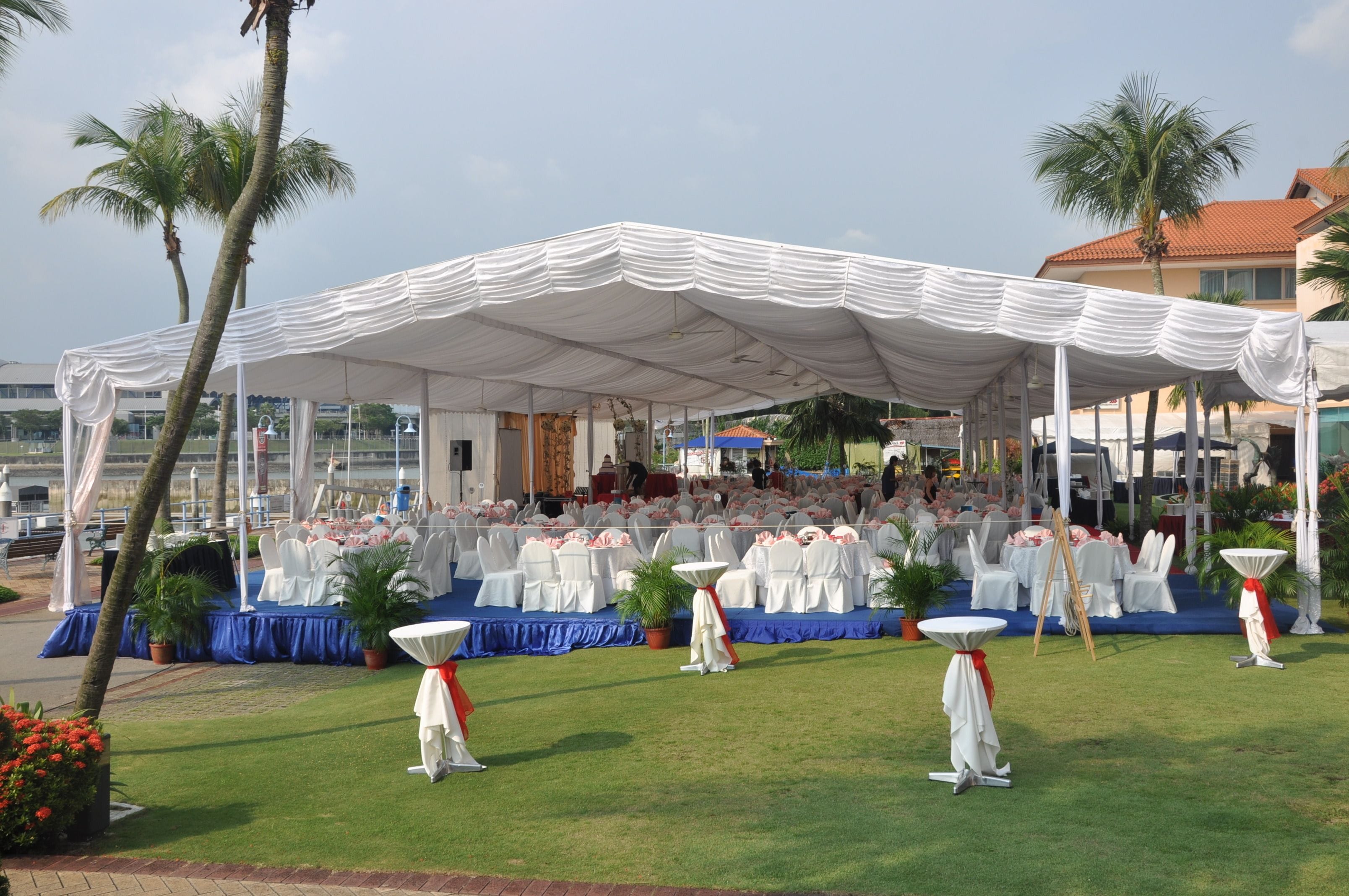 outdoor banquet area