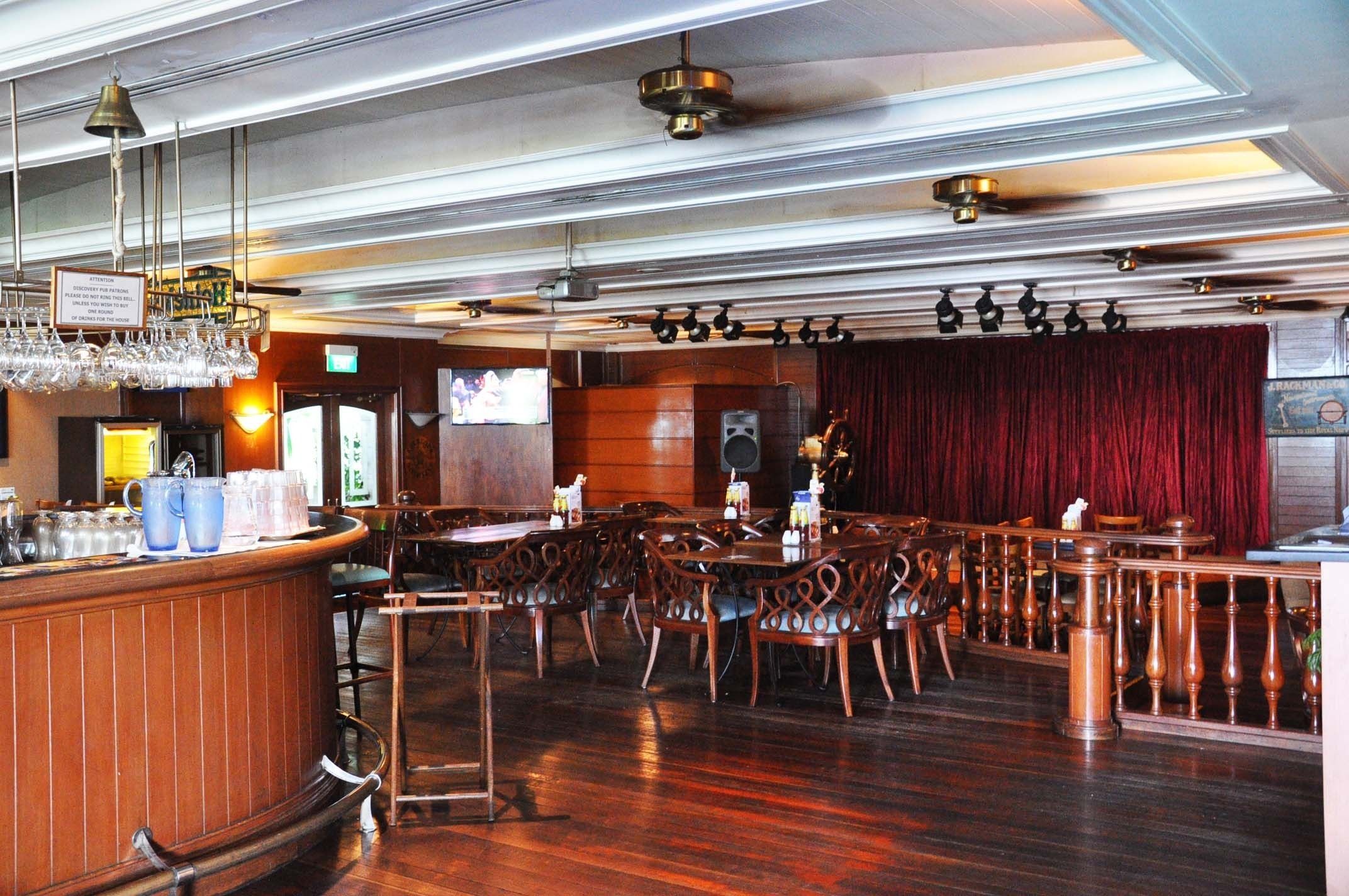 serves lunch and dinner