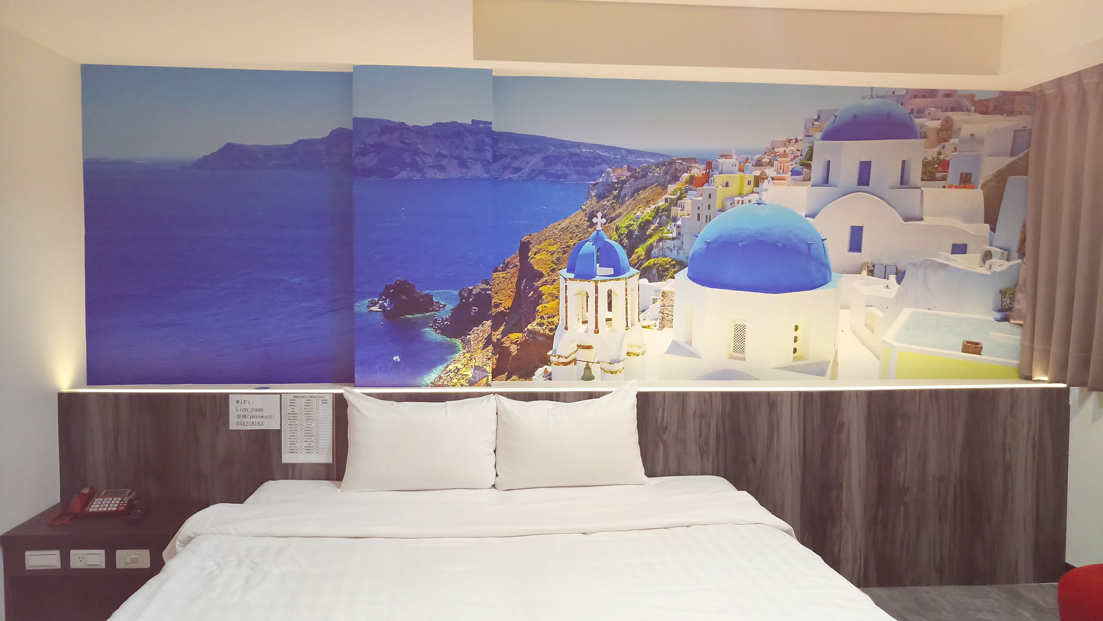 Double Room | Premium bedding, desk, WiFi (free)