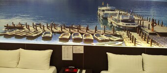 Lotus Yuan Business Hotel