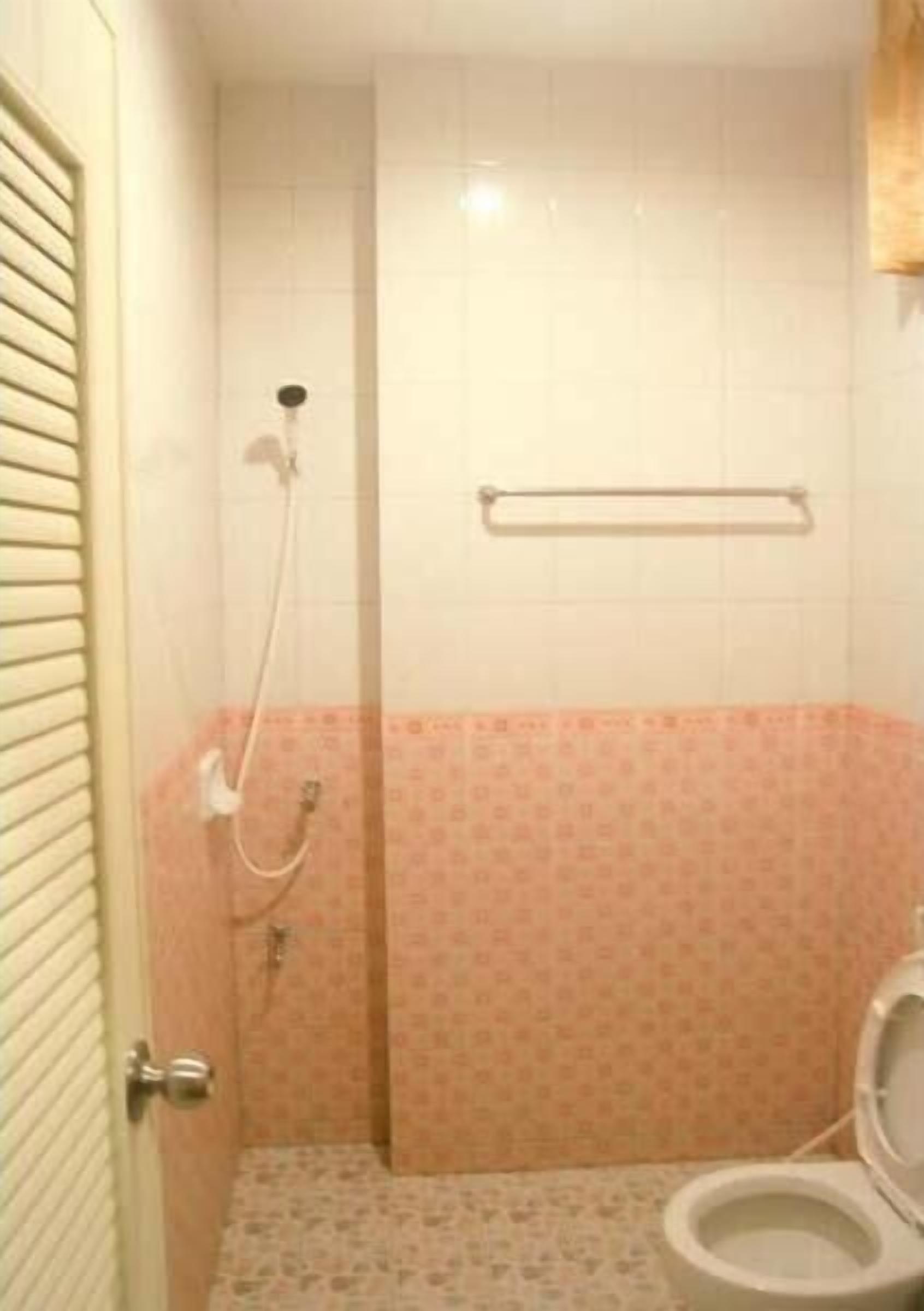 Douche, serviettes fournies