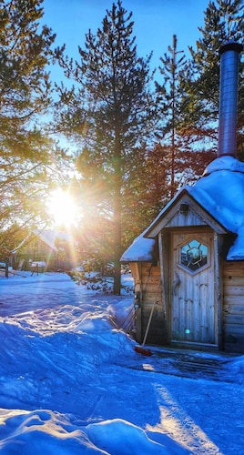 Lake Inari Mobile Cabins