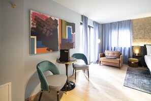 公寓 (Stay Gold M) | 起居区 | 平板电视