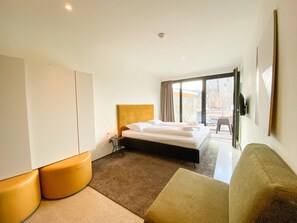 In-room safe, desk, soundproofing, free WiFi - Blackhome Innsbruck City East (Innsbruck)