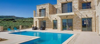 Villa Stylianos - Hostel