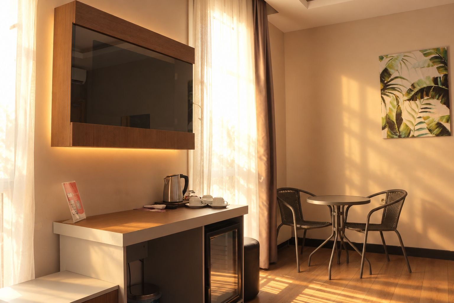 Minibar, in-room safe, laptop workspace, soundproofing