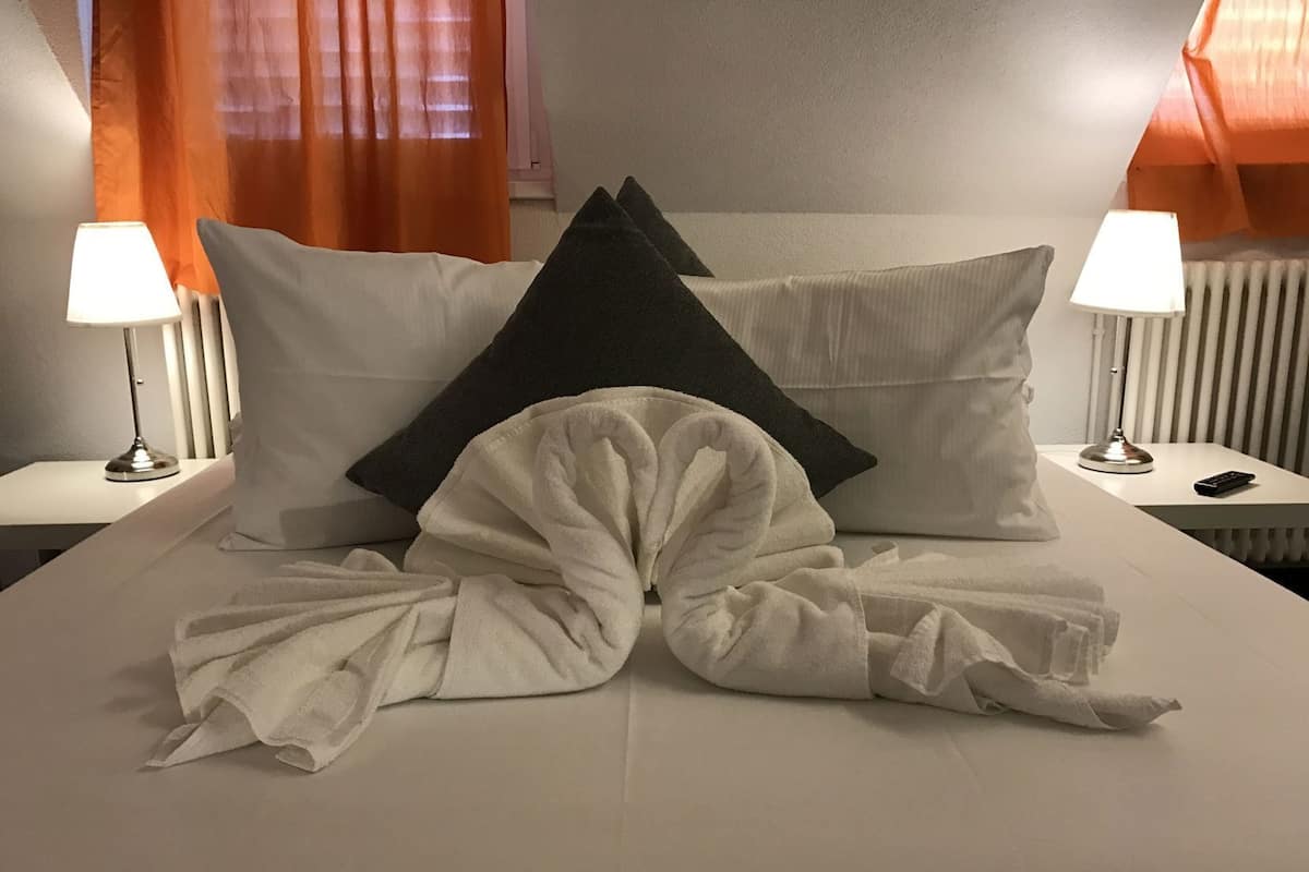 1 bedroom, in-room safe, soundproofing, iron/ironing board