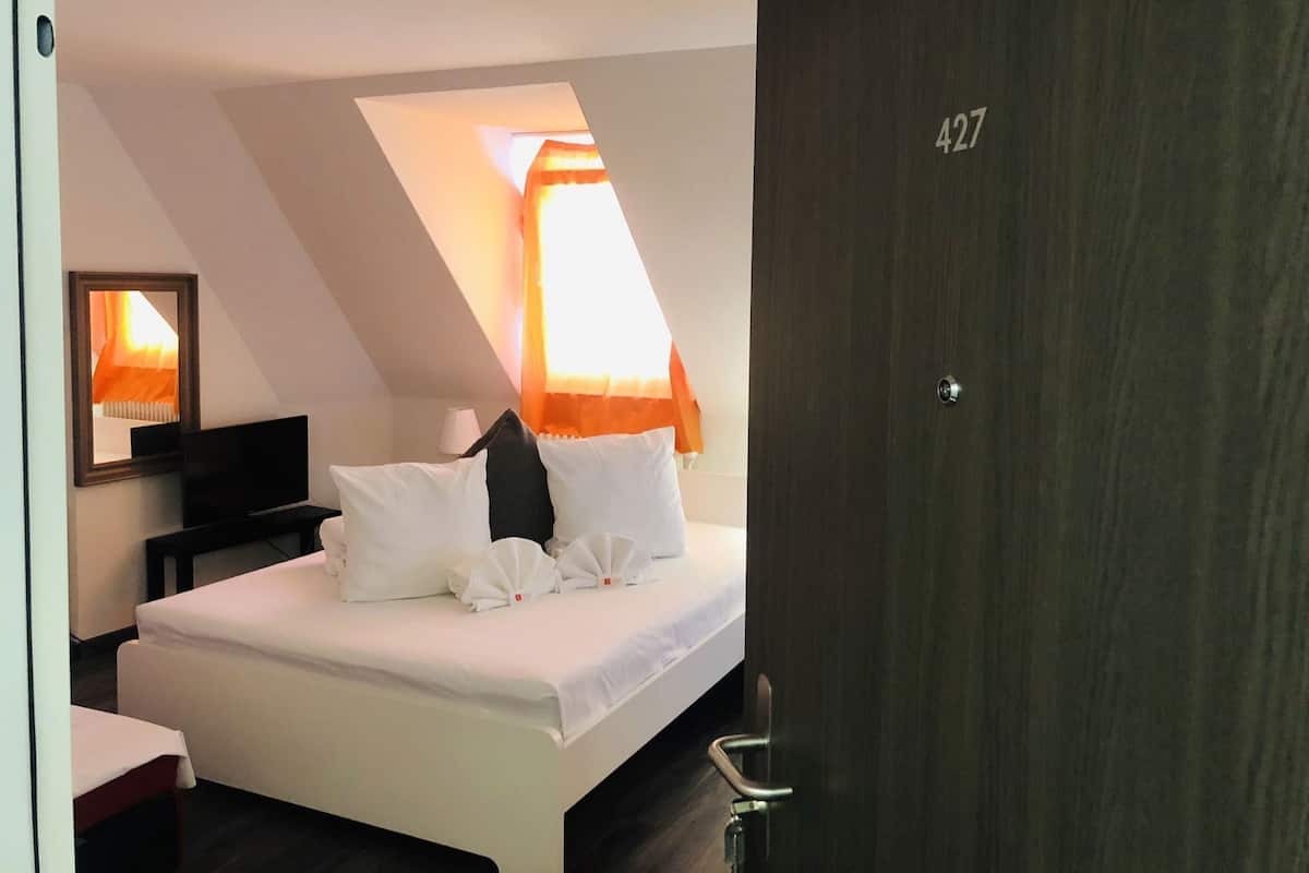 1 bedroom, in-room safe, soundproofing, iron/ironing board