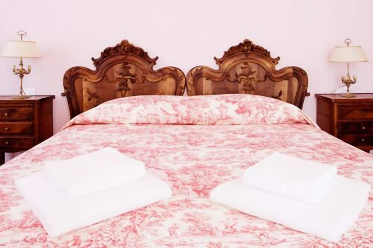 Chambre Double Deluxe (Punta Mesco) | Literie de qualité supérieure, minibar, coffres-forts dans les chambres