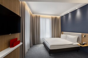 Hypo-allergenic bedding, in-room safe, laptop workspace, soundproofing