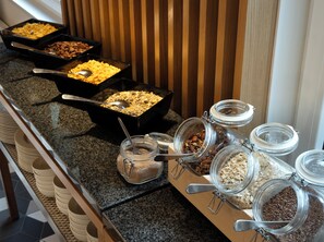Free daily buffet breakfast