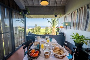 House, 1 Bedroom (Talha + no swimming pool access) | Terrace/patio