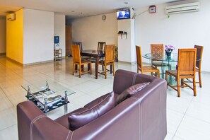 Dining - ZEN Rooms Palmerah Barat (Jakarta)