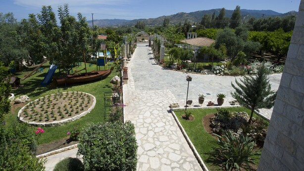 Unclassified image, 1 of 27, button - Constantinos Villa (Argaka)