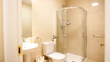 Shower, free toiletries, towels