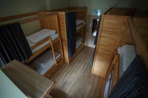 Bed in 8-Bed Mixed Dorm Shared Bathroom | Soundproofing, free WiFi, bed sheets - Safestay Warsaw Old Town (Warsaw)
