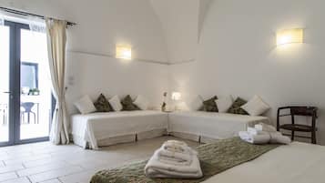 Hochwertige Bettwaren, Minibar, Zimmersafe, schallisolierte Zimmer