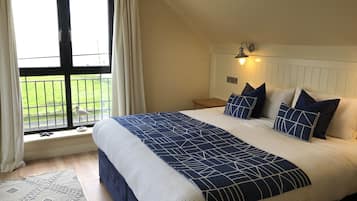 Deluxe Double or Twin Room, Sea View