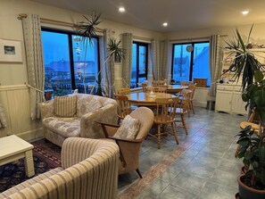 Premium House, Ocean View | Living area