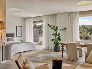 Deluxe Suites | Premium bedding, in-room safe, desk, soundproofing - Grecotel Astir Palace (Alexandroupoli)