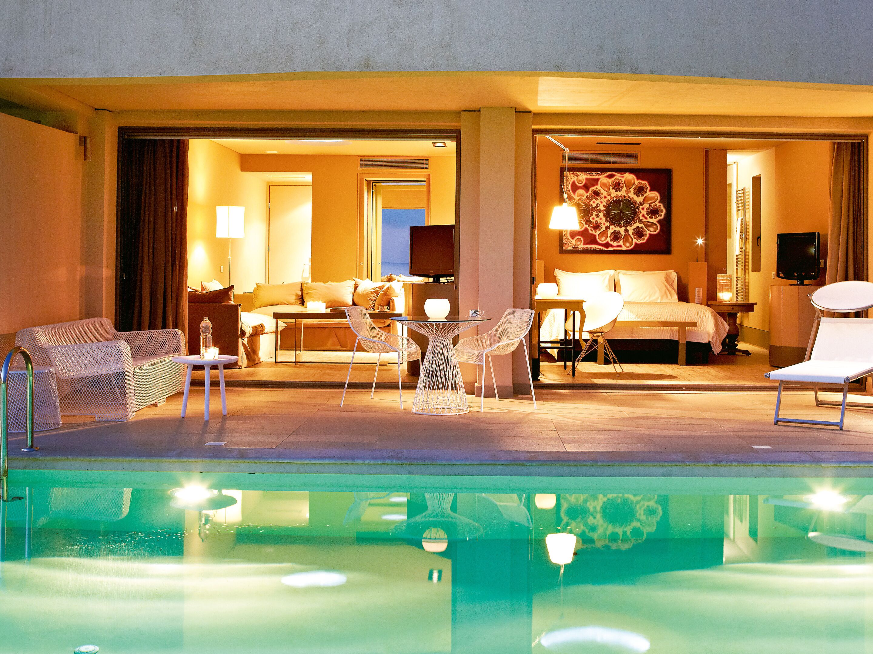 deluxe suites, private pool - seafront | 1 bedroom, premium bedding, in-room safe, desk