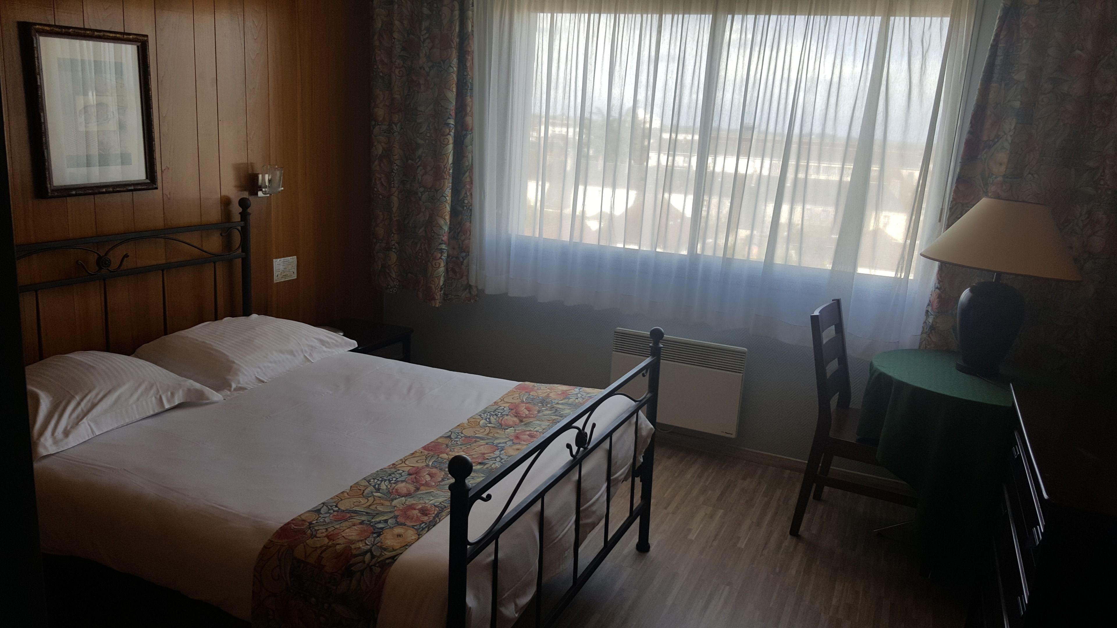 double room | individually decorated, desk, iron/ironing board, rollaway beds