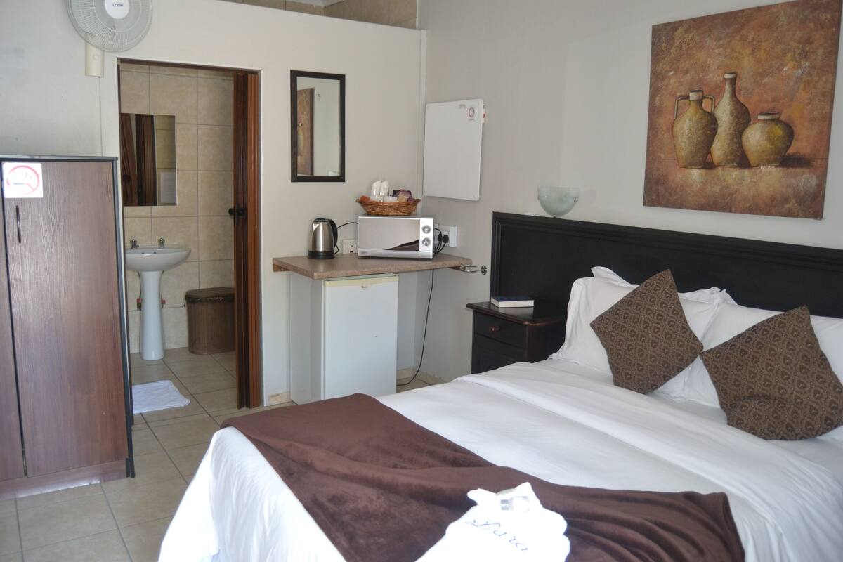 Habitación doble Confort | Ropa de cama de alta calidad y edredón 