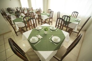 Restaurant - Hotel Itajaí Tur (Itajai)