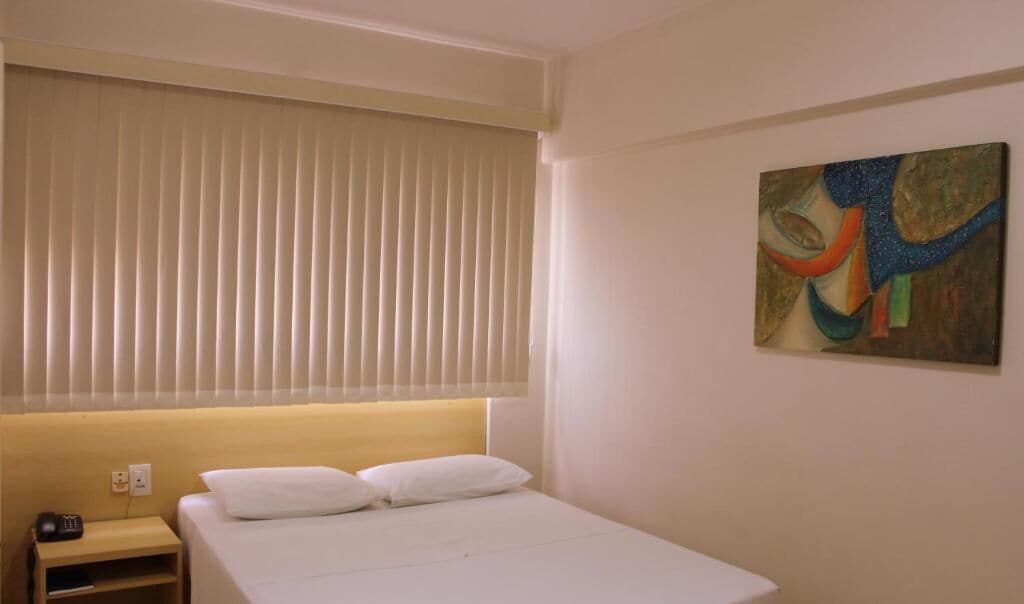 standard double room, 1 double bed | hypo-allergenic bedding, minibar, desk, free wifi