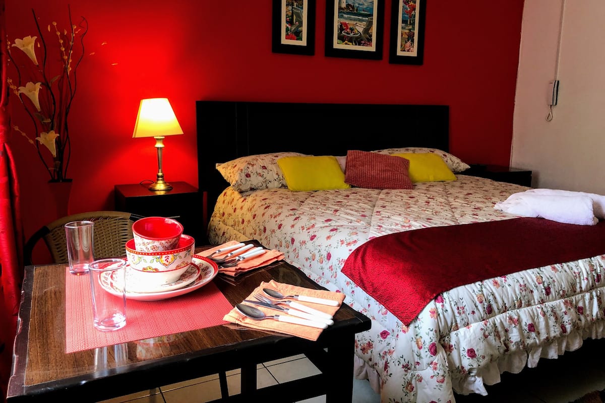 1 habitación, sábanas de algodón egipcio y ropa de cama de alta calidad