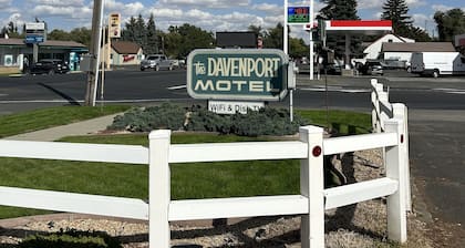 The Davenport Motel