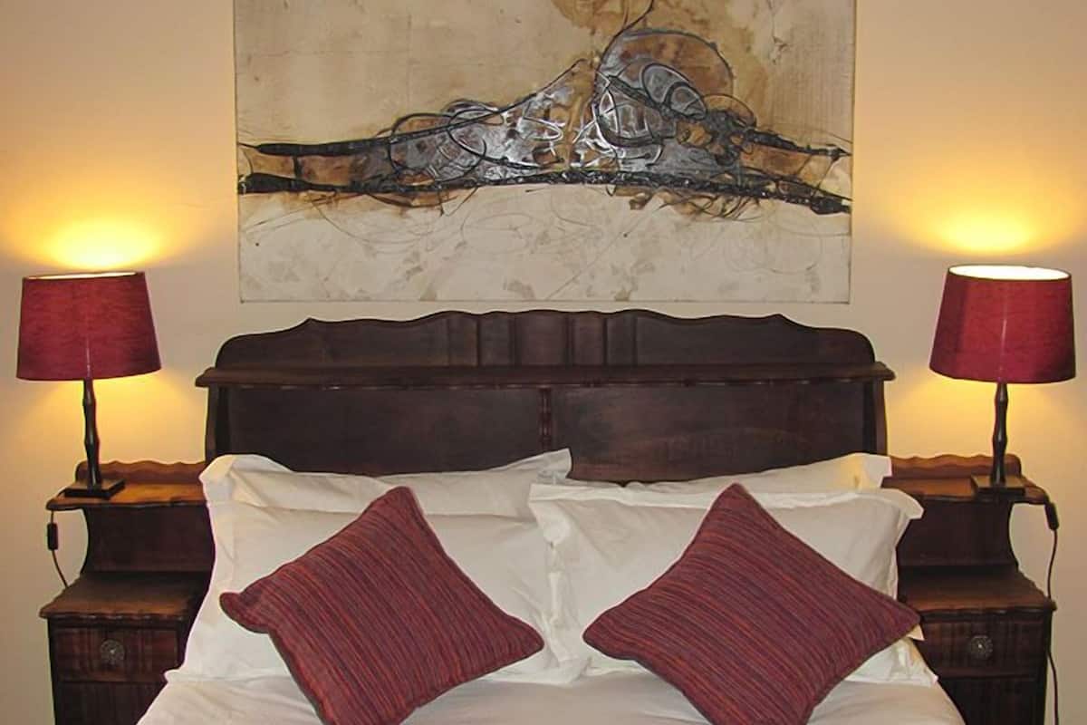 Comfort Room (4) | 1 bedroom, bed sheets
