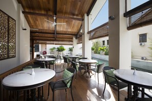 Breakfast area - Muntri Grove (George Town)