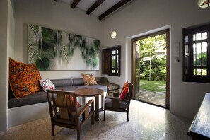 Living area - Muntri Grove (George Town)