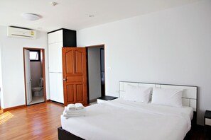 Suite familiar, 2 habitaciones | Escritorio, wifi gratis y ropa de cama