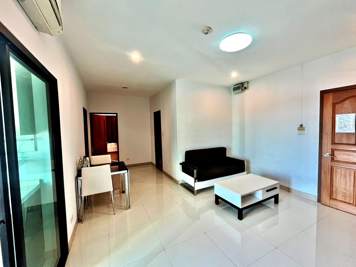 Foto - V-twin Condo Donjan