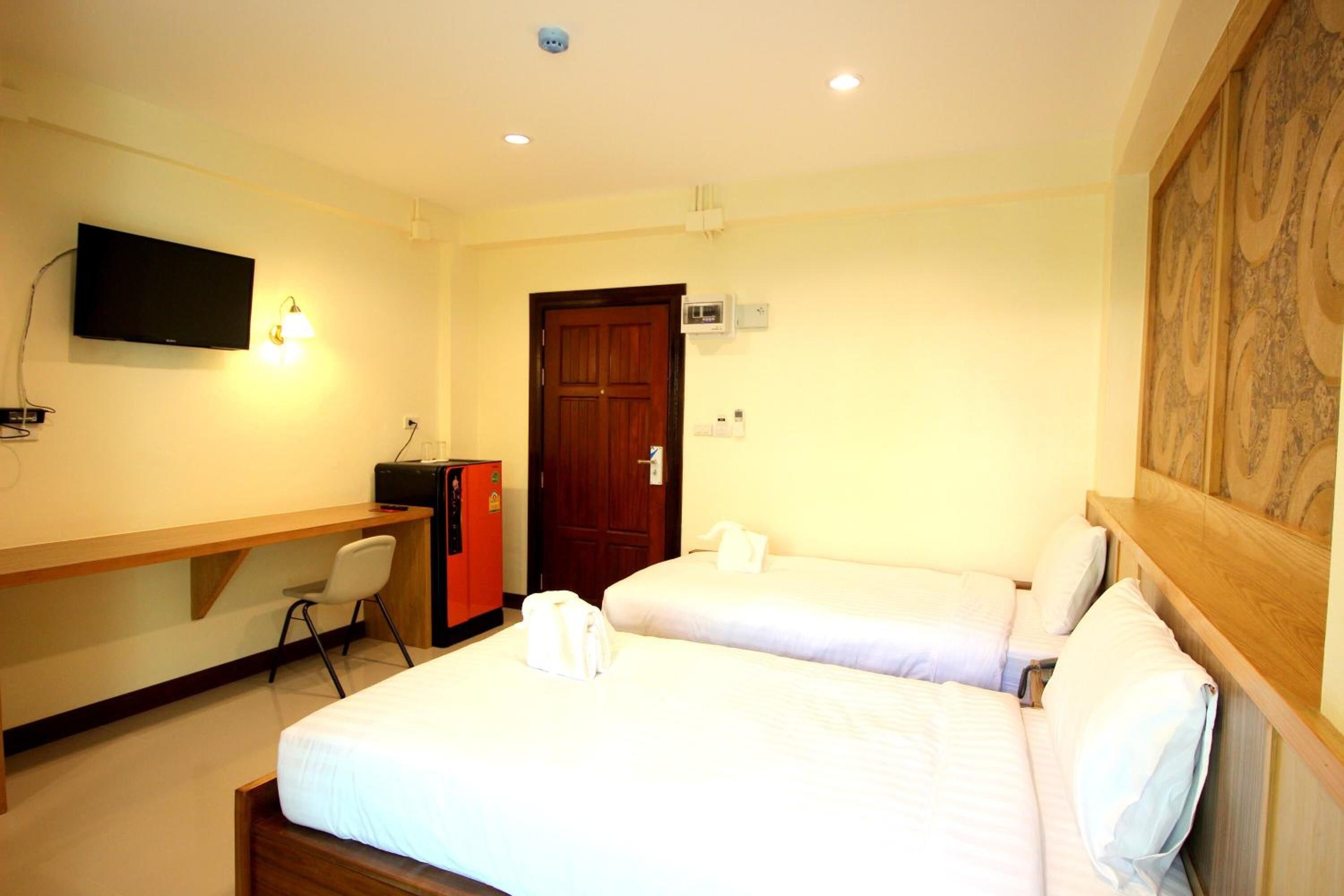 desk, blackout curtains, free wifi