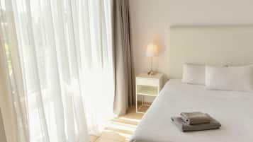 Studio, balkon, uitzicht op de stad | Geluiddichte muren, een strijkplank/strijkijzer, babybedden (toeslag)