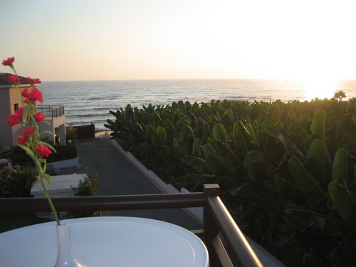 Five Waves Holiday Villas