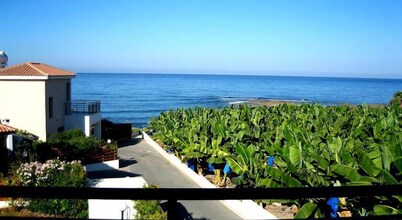 Five Waves Holiday Villas