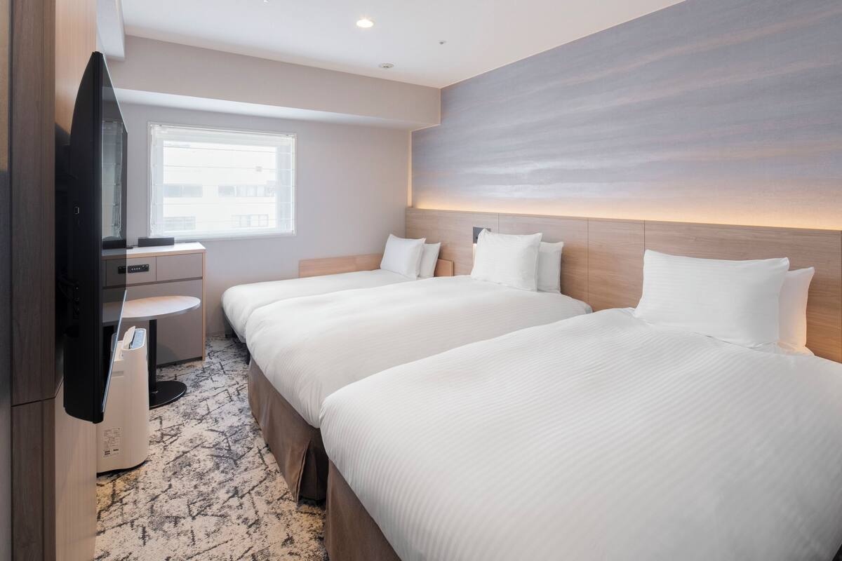 Standard-Zweibettzimmer, Nichtraucher (For 3 Adults)