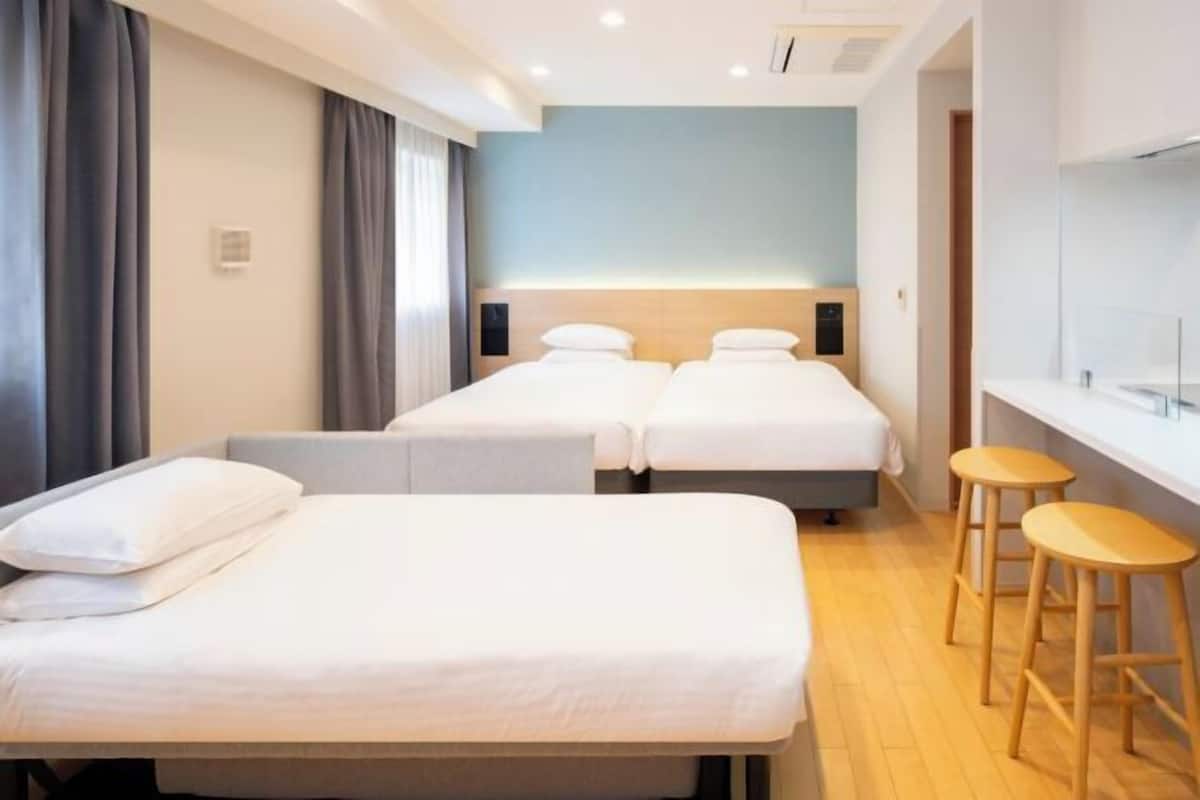 1 bedroom, in-room safe, desk, soundproofing
