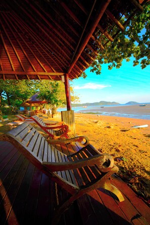 Mặt tiền nơi lưu trú