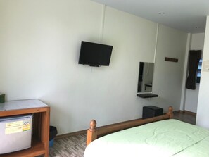 Schreibtisch, kostenloses WLAN