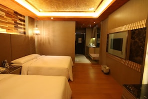 Minibar, bureau, chambres insonorisées, Wi-Fi gratuit