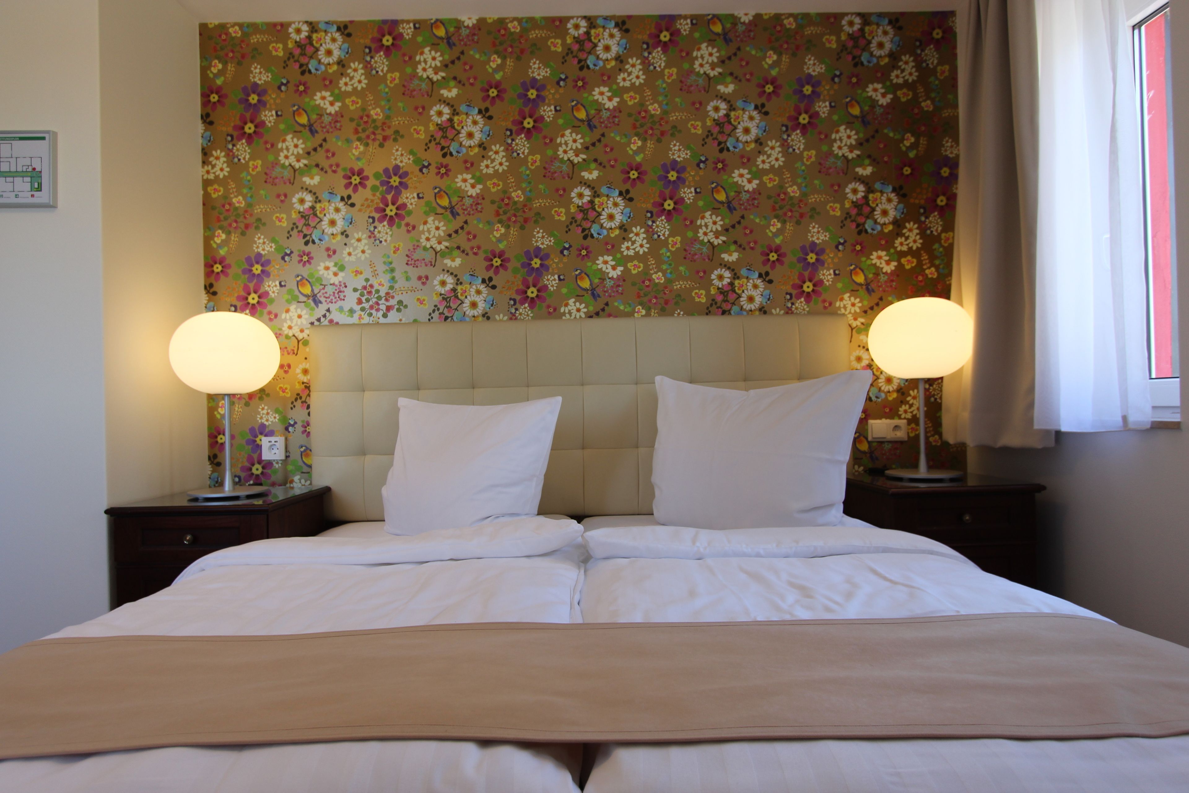 double room, 1 king bed | desk, free wifi, bed sheets